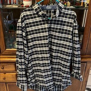 Izod men’s button-down shirt